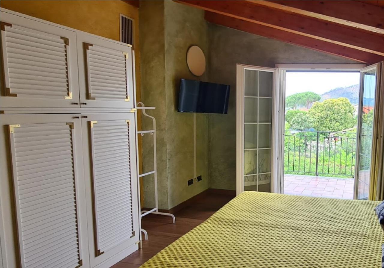 La Terrazza Sui Limoni - Suite Degli Ospiti - Mare, Escursioni A Piedi O Bike, Falesie Per Arrampicate Cisano sul Neva 外观 照片